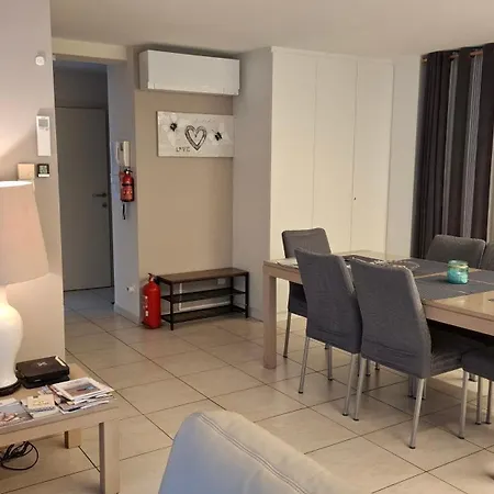 Blutsyde Promenade Encanto